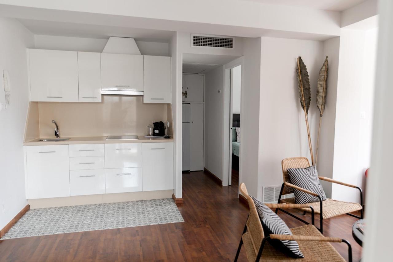 Disfruta La Playa En Puerto Marina Apartment Benalmadena Ngoại thất bức ảnh