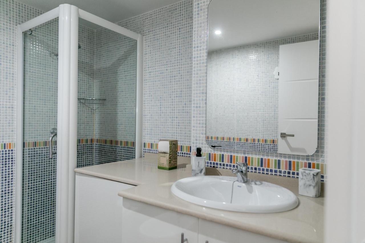 Disfruta La Playa En Puerto Marina Apartment Benalmadena Ngoại thất bức ảnh